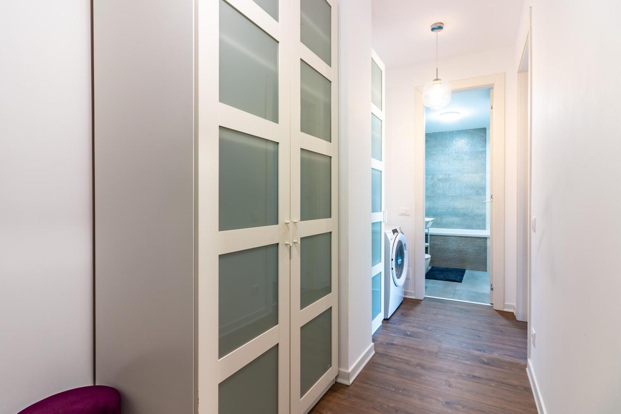 Cozystudio Cloud9 Promenada Subway